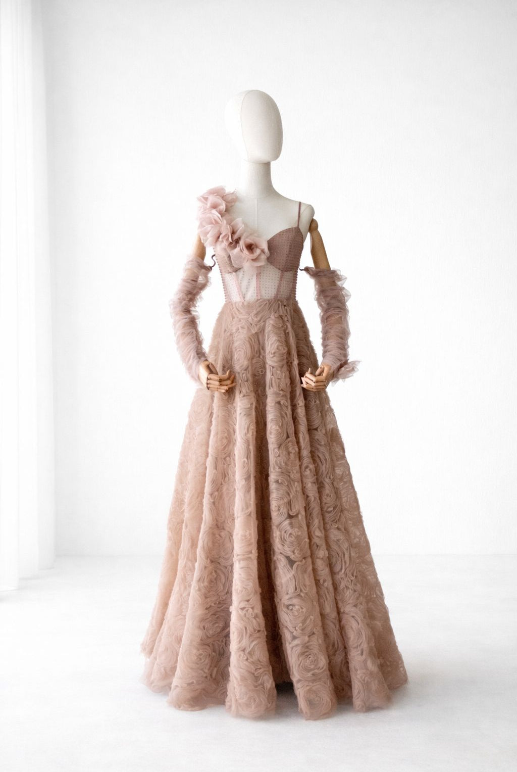 diva designer dresses The Most Iconic Diva and Designer Pairings of All Time